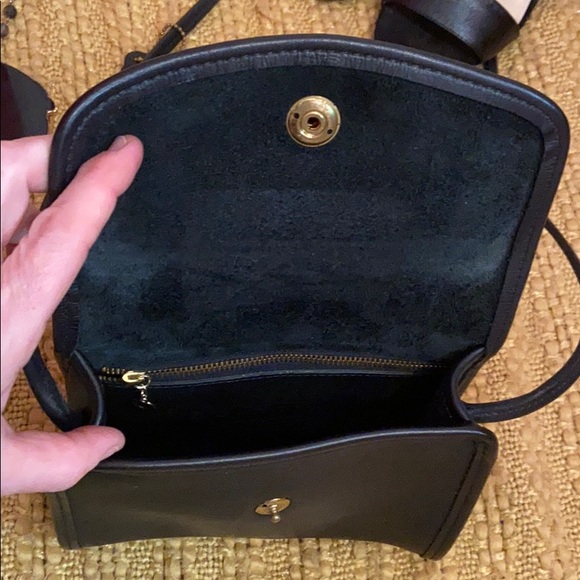 COACH Crossbody purse - Picture 5 of 6